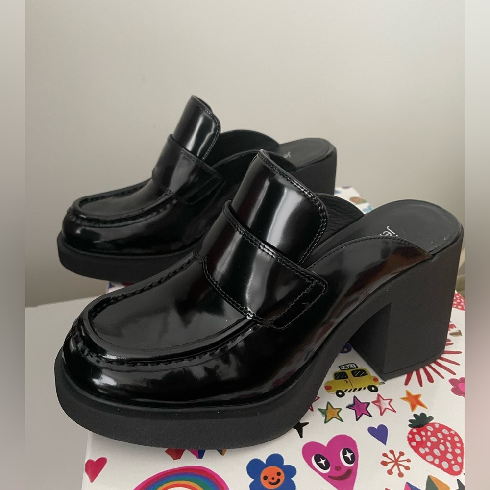 Jeffrey Campbell Black Patent Kerri Loafer Mules. Size 5.5. New with tags & box! - Picture 8 of 12